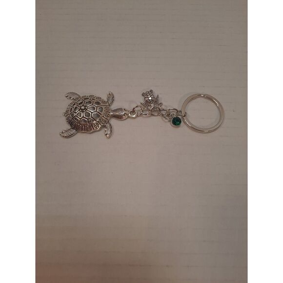 New In Packaging 1pc Sea Turtle With Baby And Green Stone Keychain W/Octopus Sty - Picture 1 of 4